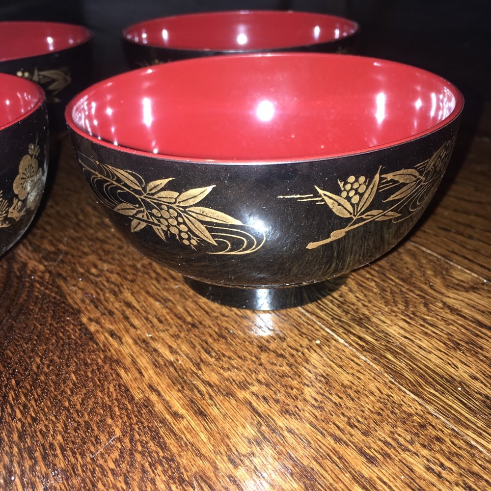 Rice bowls- red/black/gold design, set of 4